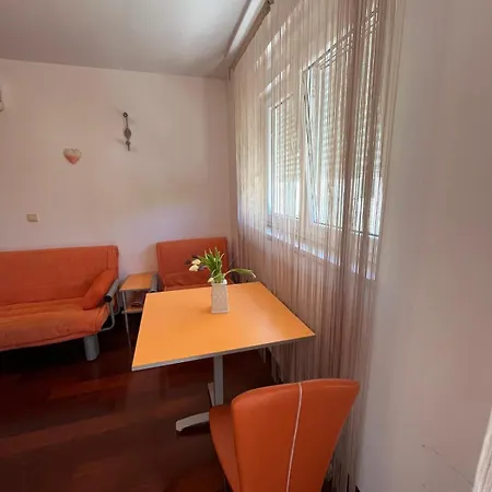 Beach apartment Makarska Makarska