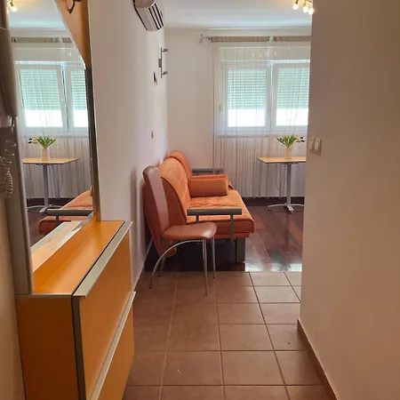 Beach apartment Makarska